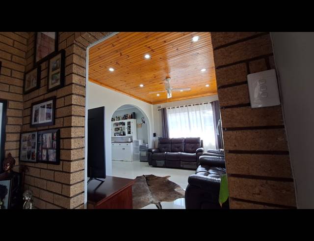 3 BEDROOM HOUSE FOR SALE IN BELFORT ESTATE